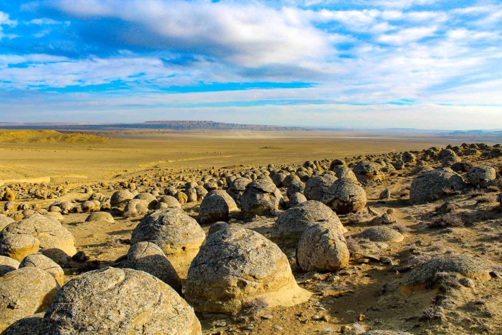 Mangustay Valley of balls or the devil's balls