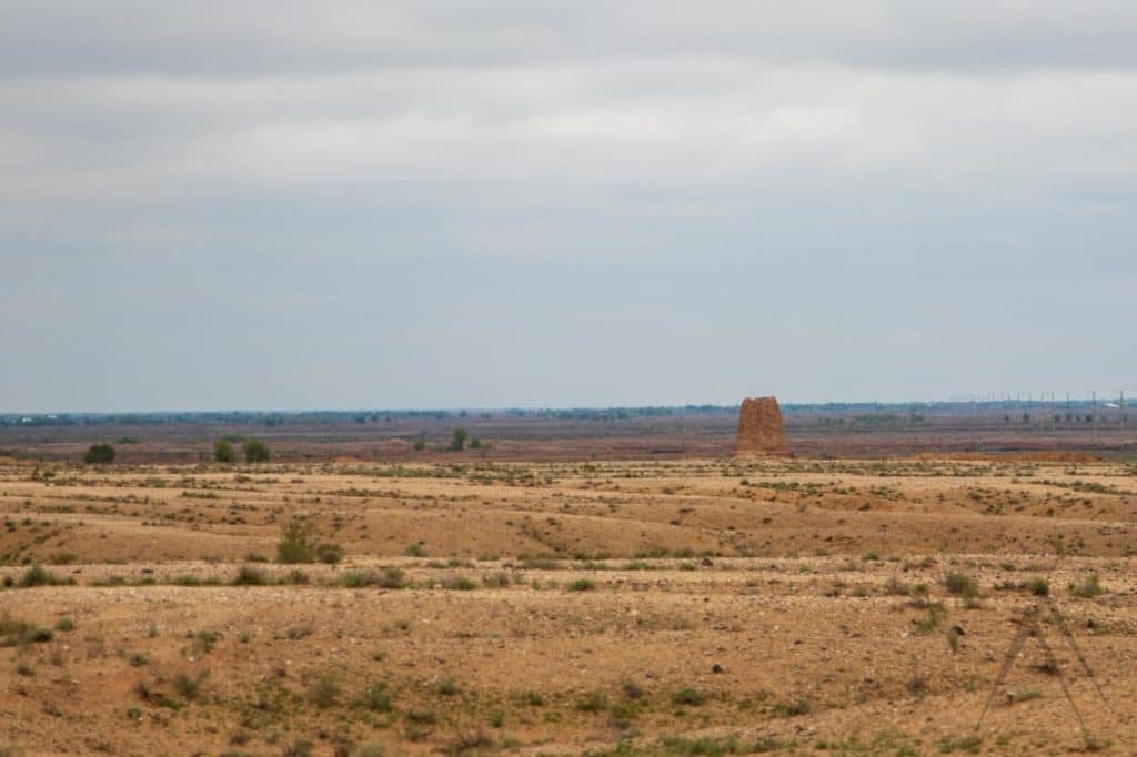 Lightouse in Kyzyl kum between ancient fortresses