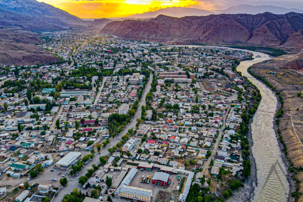 Naryn river flowing through the Naryn town