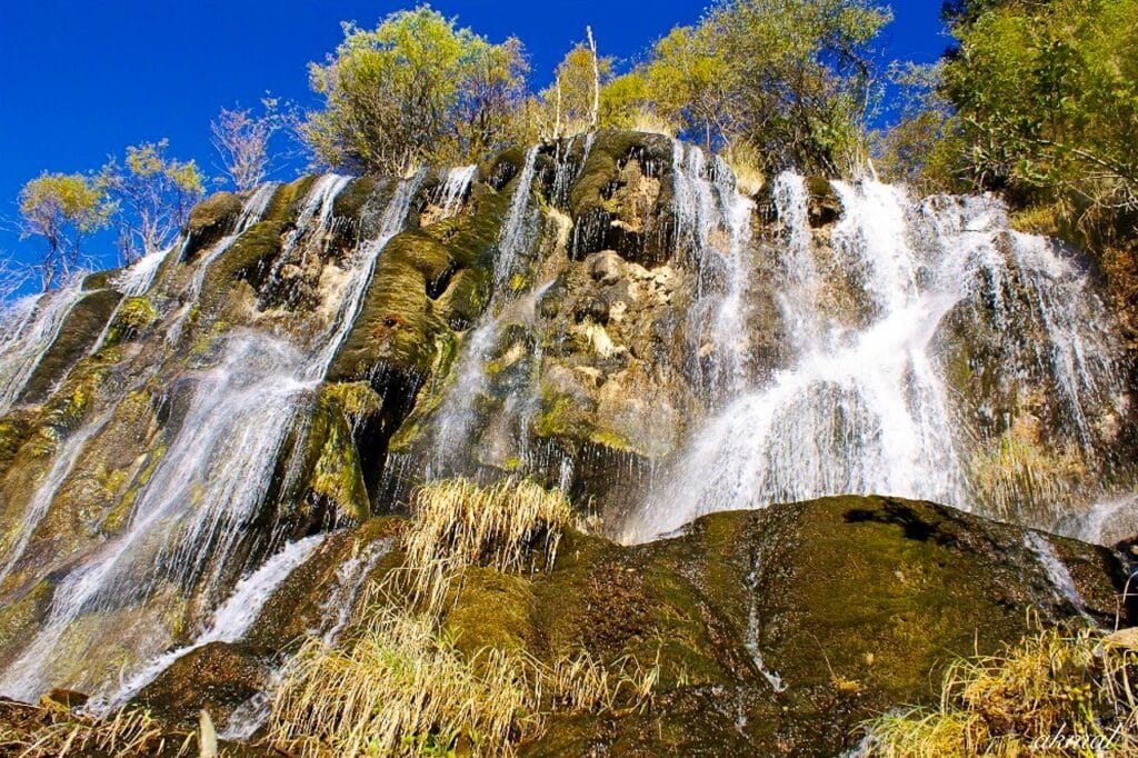 Sari Khosor waterfall