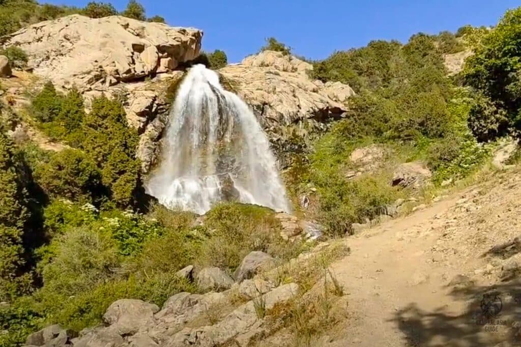 Suvtushar waterfall
