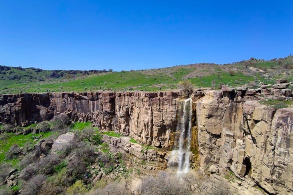 Largest waterfall in Tavaksai