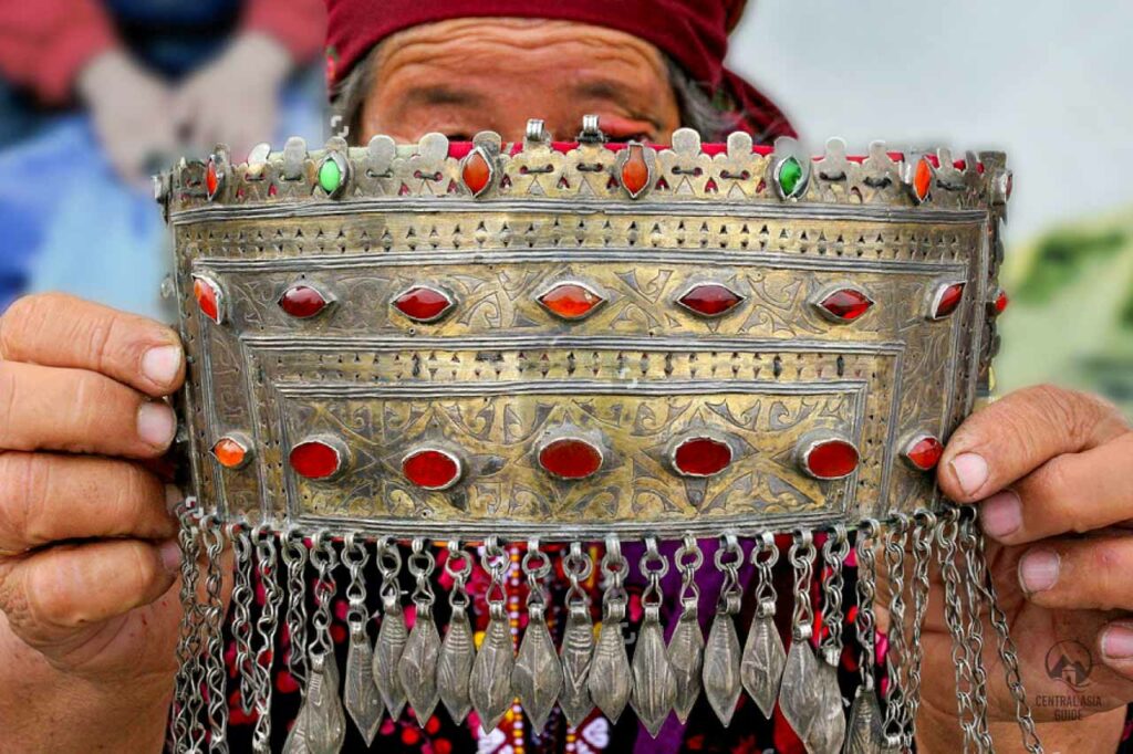 Turkmen woman with silver jewelry
